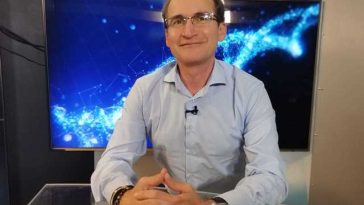 Dr. Adrian Stănescu (medic primar gerontologie şi geriatrie): Acum 20 de ani când am început activitatea în prima unitate Alzheimer din România aveam un pacient pe lună, între 50-60 de ani cu acest deficit cognitiv. Acum avem doi, trei pe săptămână