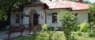 PSD acuză PNL şi AUR că s-au aliat într-o comună ieşeană şi blochează şedinţele de consiliu, iar localitatea nu are bugetul adoptat. Social-democraţii cer intervenţia premierului interimar Ilie Bolojan