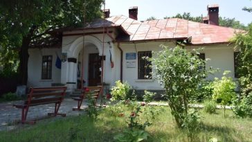 PSD acuză PNL şi AUR că s-au aliat într-o comună ieşeană şi blochează şedinţele de consiliu, iar localitatea nu are bugetul adoptat. Social-democraţii cer intervenţia premierului interimar Ilie Bolojan