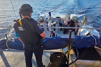Peste 400 persoane salvate în Marea Mediterană de poliţiştii de frontieră români aflaţi în misiunile FRONTEX