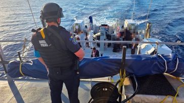 Peste 400 persoane salvate în Marea Mediterană de poliţiştii de frontieră români aflaţi în misiunile FRONTEX