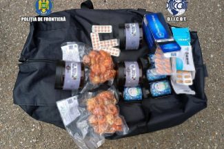 Cetăţean moldovean, prins cu droguri la Vama Albiţa / Ar fi introdus în ţară ciuperci conţinând muscimol, pe care ulterior a vrut să le scoată din România