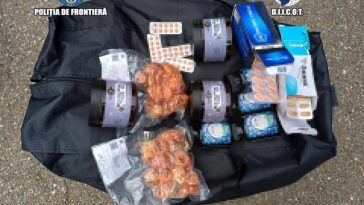 Cetăţean moldovean, prins cu droguri la Vama Albiţa / Ar fi introdus în ţară ciuperci conţinând muscimol, pe care ulterior a vrut să le scoată din România