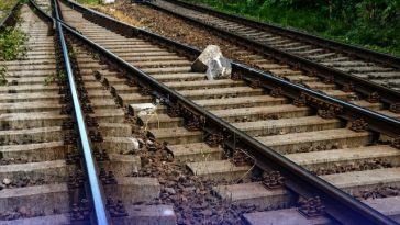 Nou obstacol plasat pe calea ferată, în judeţul Constanţa – Traficul feroviar a fost oprit temporar pe firul II Constanţa – Palas