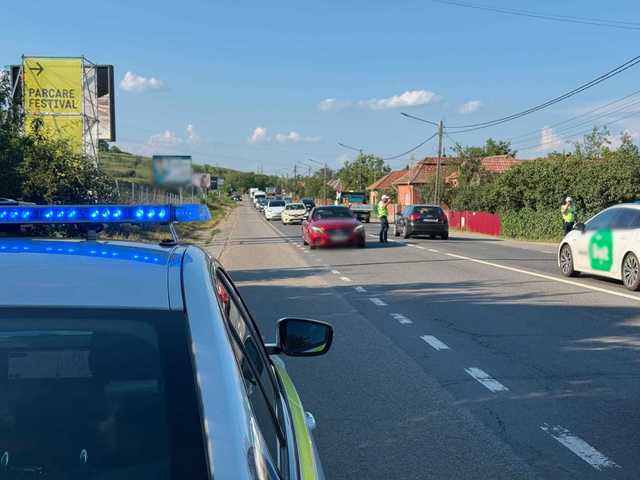 Val de amenzi date de poliţiştii rutieri celor care se îndreaptă către festivalul Electric Castle. Ce abateri au fost constatate – FOTO