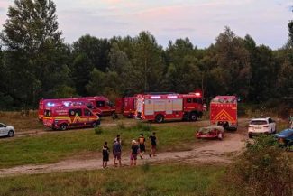 Pompierii din Dâmboviţa, solicitaţi să caute doi minori posibil înecaţi în râul Argeş