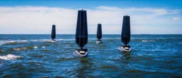 Două sisteme specializate în detecţia şi monitorizarea dronelor maritime vor fi funcţionale în Portul Constanţa / Acestea vor fi poziţionate în zona digurilor de nord şi de sud şi nu vor afecta siguranţa navigaţiei – FOTO