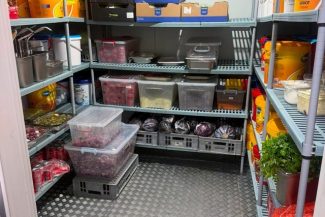 ANSVSA: Amenzi de 280.000 de lei pentru unităţile de alimentaţie publică de pe litoral. Două cazuri de suspendare a activităţii. Produse vândute cu încălcarea normelor sanitare veterinare