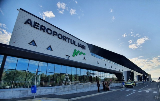 Şeful Aeroportului din Iaşi explică de ce a scăzut traficul de pasageri: Redeschiderea bazei Wizz Air de la Suceava nu avea cum să nu influenţeze. La aceasta se adaugă creşterea puternică a ofertei de la Chişinău
