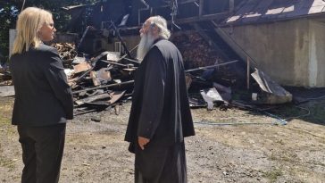 Prefectul de Neamţ a anunţat că vor fi căutate soluţii pentru sprijinirea refacerii construcţiilor distruse de flăcări de la Mănăstirea Bisericani