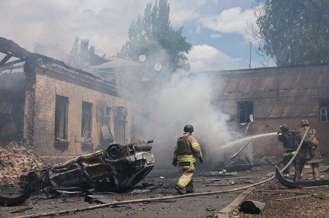 Ucraina: Doi morţi, în urma unor noi atacuri ruseşti