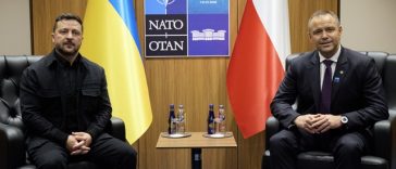 Trecând peste tensiuni, Zelenski şi preşedintele Poloniei au discutat peste o oră la Ankara şi au convenit să continue dialogul