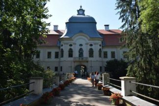REPORTAJ/Mureș: Cel mai frumos castel baroc din România și-a redeschis porțile după restaurare (GALERIE FOTO)