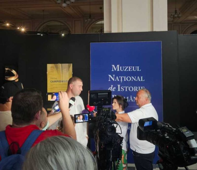 MNIR: Lucian Bute a donat Cupa ‘Cel mai tehnic pugilist’, primită în 1999