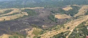 Caraș-Severin: A treia zi de intervenții pentru stingerea incendiilor de vegetație; incendiul din Sichevița este încă activ
