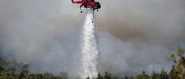 Grecia: Două elicoptere s-au ciocnit în timp ce interveneau la un incendiu violent