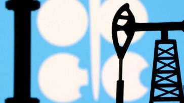 OPEC+ continuă majorarea producției de petrol în septembrie