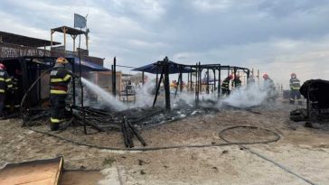 Constanța: Incendiu la un beach bar de pe Faleza Nord