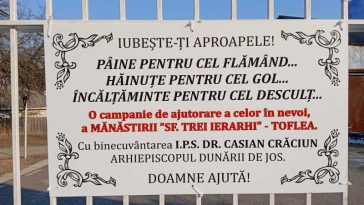 Galați: Mănăstirea Toflea sprijină de peste doi ani sute de familii cu alimente, îmbrăcăminte și medicamente
