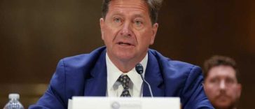 Jay Clayton a depus jurământul în calitate de director al Comunității de informații a SUA