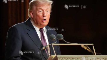 Trump le cere companiilor petroliere să scadă prețurile la benzină și îl critică pe directorul Chevron