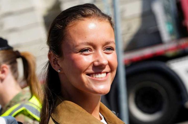 Prințesa Isabella a Danemarcei a început stagiul militar