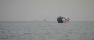 O navă cargo, lovită de un ‘proiectil necunoscut’ în Strâmtoarea Ormuz (agenția maritimă britanică)
