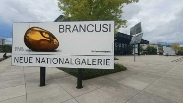 REPORTAJ/Retrospectiva Brâncuși de la Berlin – când forma devine esență; Vizitatoare: Cred că ne simțim toți un pic de Brâncuși