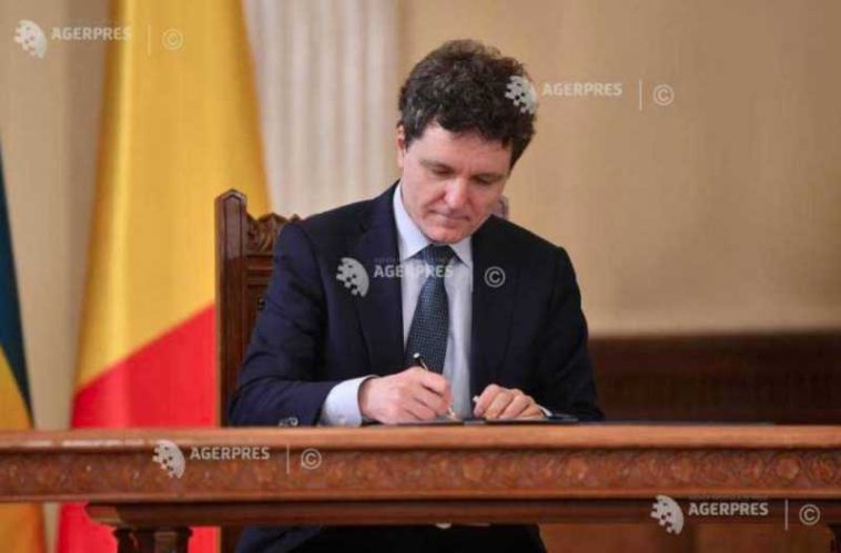 Nicușor Dan a promulgat legile privind criza de pe piața carburanților și prelungirea TVA redus la locuințe