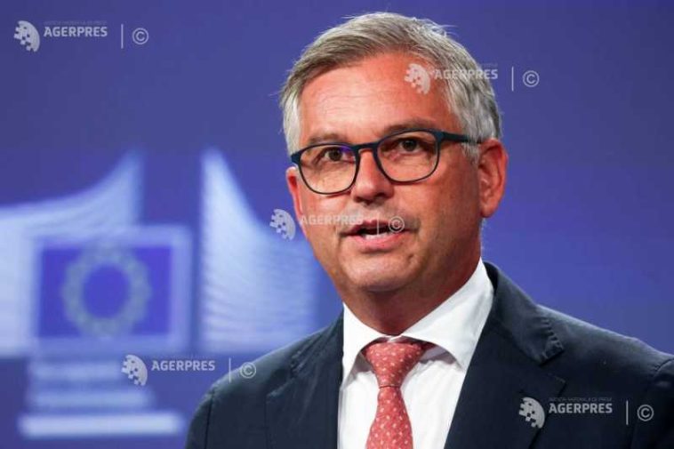UE oferă Spaniei ajutor de urgență pentru întărirea frontierei exclavei Ceuta, afirmă comisarul Magnus Brunner