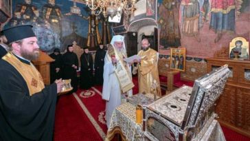 PF Daniel, la sfințirea raclei pentru moaștele Sfintelor Nazaria, Olimpiada și Elisabeta de la Văratec: Au viețuit în rugăciune neîntreruptă