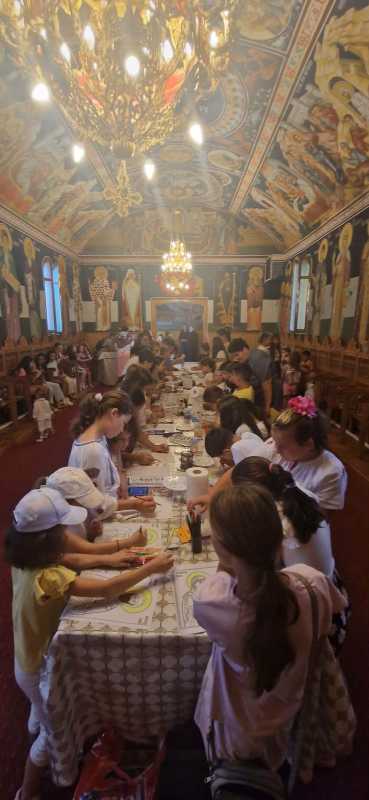 Galați: O zi de vacanță cu jocuri, ateliere și rugăciune în pridvorul bisericii, pentru 100 de copii