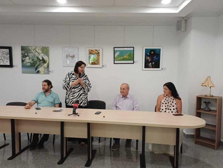 Călărași: Expoziție de artă digitală și cursuri de dezvoltare a competențelor digitale, la Biblioteca Județeană