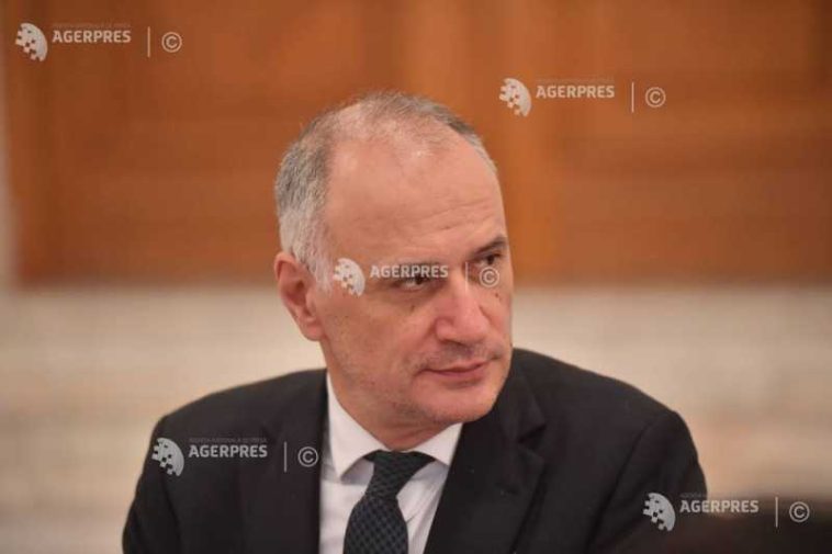 Șipoș: USR strânge semnături pentru a contesta la CCR legea ANI; două articole sunt toxice