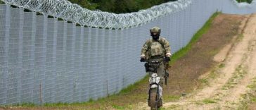 Lituania a descoperit un tunel pentru migranți sub gardul de la granița cu Belarus