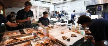 Restaurantul Noma s-a redeschis în Copenhaga după scandalul privind abuzurile asupra personalului