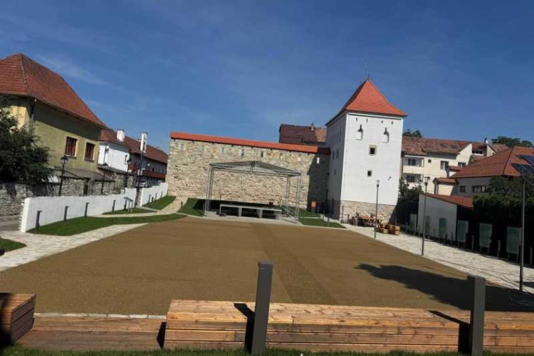 Bistrița-Năsăud: Lucrările de restaurare a Cetății medievale Bistrița, finanțate prin PNRR, au fost finalizate