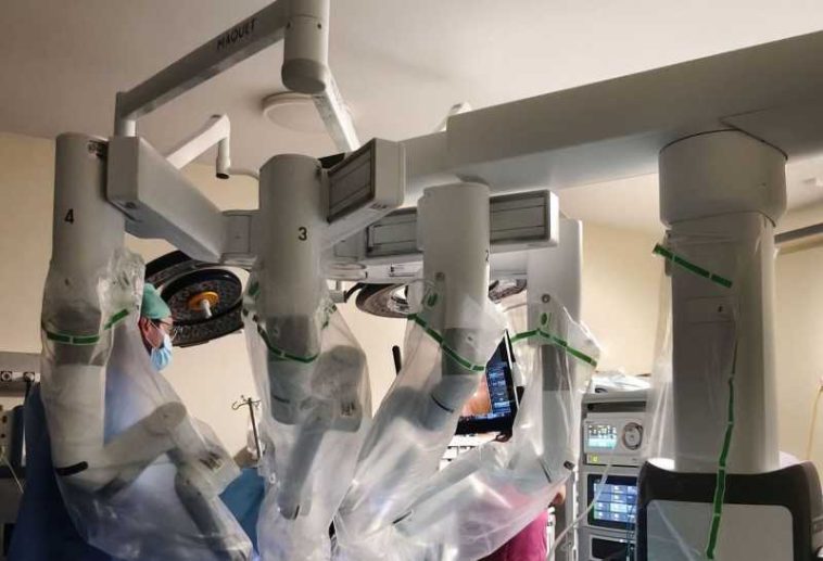 Harghita: La Spitalul Județean de Urgență din Miercurea-Ciuc au fost realizate primele intervenții urologice asistate robotic