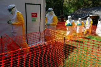 Autoritățile sanitare din Africa și OMS solicită o anchetă privind o posibilă mutație a virusului Ebola