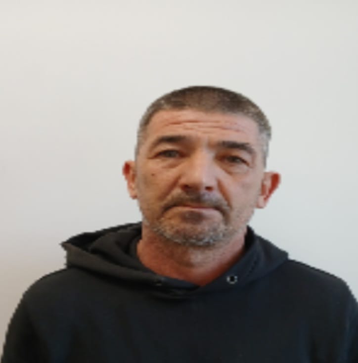 Giurgiu: Bărbat aflat în arest la domiciliu, evadat după ce a intervenit asupra dispozitivului de monitorizare electronică