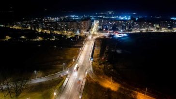Covasna: Iluminatul public și arhitectural, reduse pe timpul nopții la Sfântu Gheorghe pentru economisirea energiei