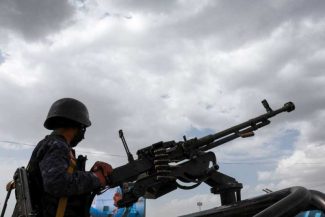 Yemen: Atacuri soldate cu zeci de morți în două zile ale rebelilor Houthi; coaliția condusă de Riad amenință cu represalii