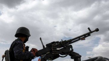 Yemen: Atacuri soldate cu zeci de morți în două zile ale rebelilor Houthi; coaliția condusă de Riad amenință cu represalii