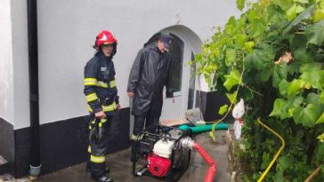 Maramureș: Intervenții ale pompierilor în orașul Borșa, în urma unei furtuni puternice