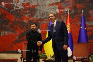 Zelenski a discutat cu Vucic în prima sa vizită în Serbia, o țară aliată a Rusiei