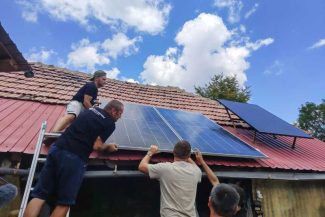 Peste o sută de case izolate, electrificate în șase ani prin programul ‘Energie pentru Viață’