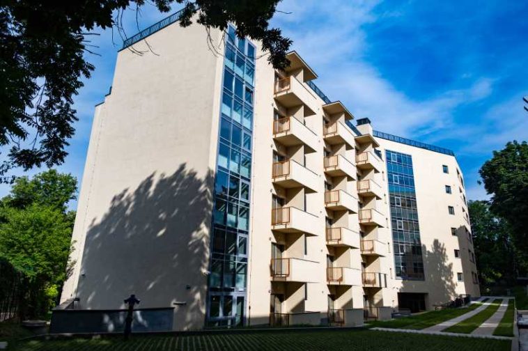 Iași: Universitatea ‘Alexandru Ioan Cuza’ a recepționat noul cămin studențesc cu o capacitate de 202 locuri de cazare