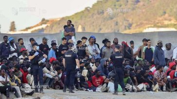 Spania revizuiește în creștere, la 80.000, numărul migranților intrați în Ceuta ;peste o mie de minori sunt încă acolo