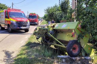 Neamț: Trei persoane rănite într-un accident la Căciulești, în care au fost implicate un tractor și un autoturism