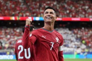 Fotbal: Convinși că asistă la nunta lui Cristiano Ronaldo, mii de oameni au fost prezenți la căsătoria a doi necunoscuți